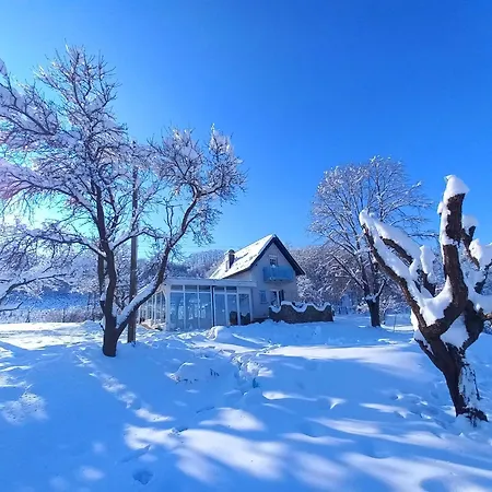 Honey Hill Fruska Gora Villa